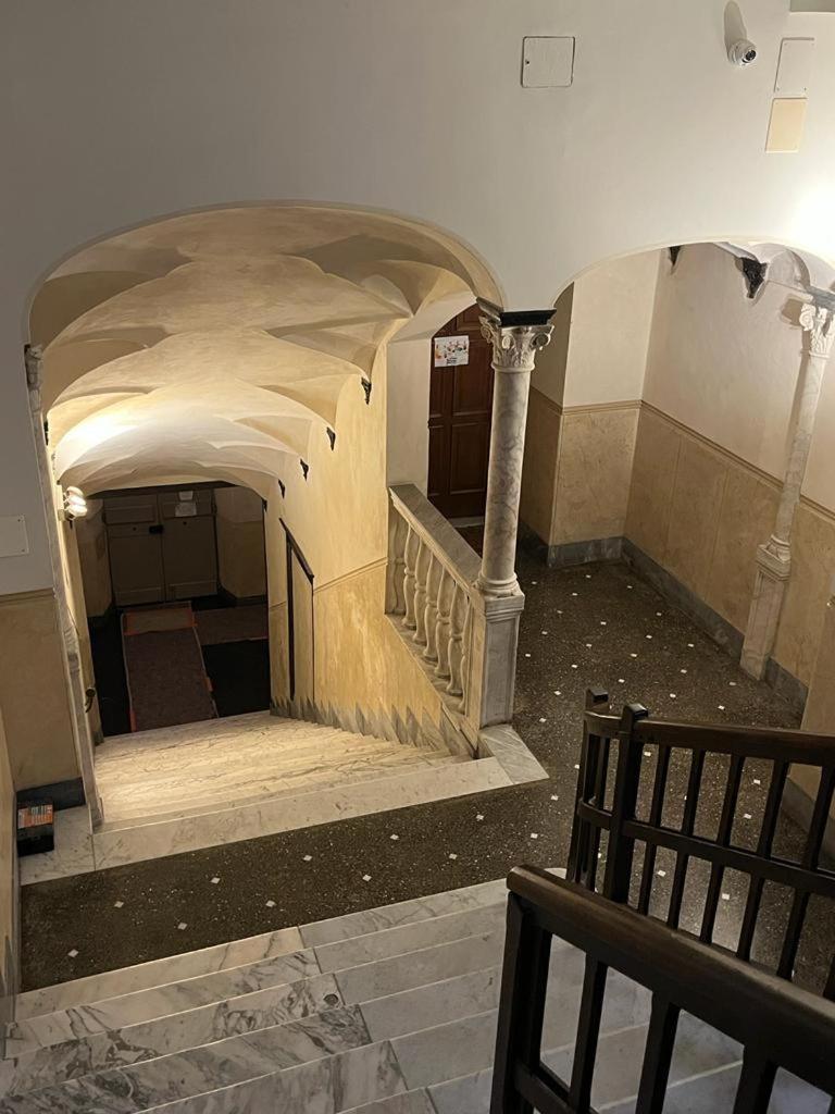 Dimora Al Porto Antico Apartment Genoa Luaran gambar